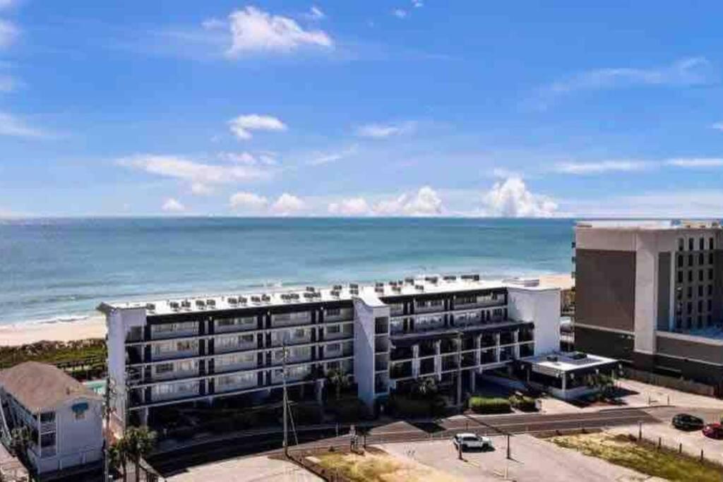 شقة Oceanfront * Pool * Elevator * Boardwalk كارولينا بيتش المظهر الخارجي الصورة